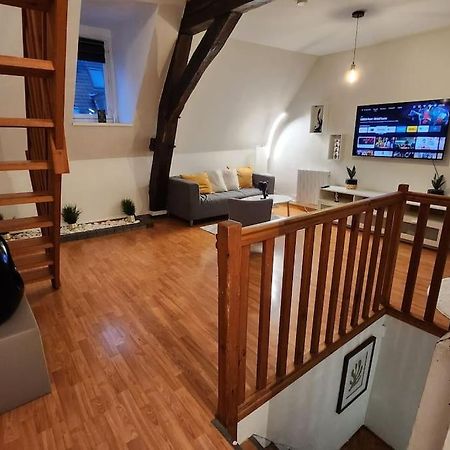 Appartement Grand Duplex Du Beffroi à Douai Extérieur photo