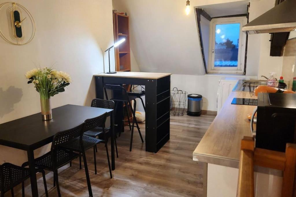 Appartement Grand Duplex Du Beffroi à Douai Extérieur photo
